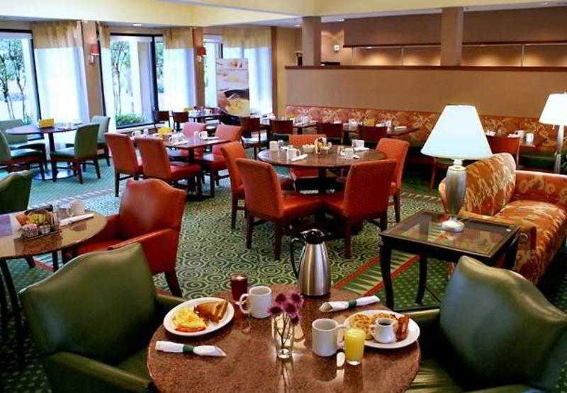 Courtyard Birmingham Hoover Ristorante foto